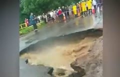 Captan desplome de puente en Itacurubí
