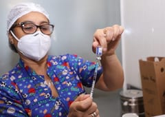 Vacuna china será aplicada desde el miércoles al personal de salud