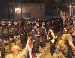 Manifestación se traslada a casa de Cartes
