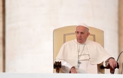 Papa Francisco expresa su preocupación por crisis en Paraguay