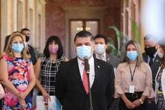 Inicia vacunación con dosis china y anuncian informe diario