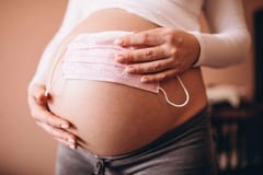 Suman 32 las embarazadas fallecidas a causa del Covid-19