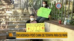 Embarazada se encadena pidiendo cama de terapia para su padre