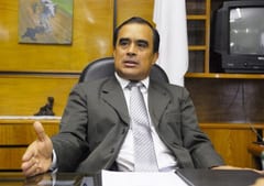 Leve condena para Roberto Cárdenas por caso de royalties