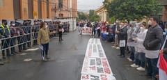Médicos y docentes levantan protestas