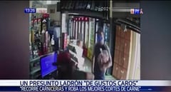 Hombre escapa con kilos de carne de comercio en Oviedo