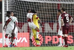 Perú supera a Venezuela y entra en zona de clasificación