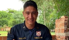 Policía sospechoso en asalto se entrega y afirma que fue raptado