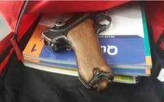 Estudiante llevó arma a la escuela y hasta efectuó disparo, reportan