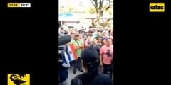 Escrachan a “La Negra” tras audiencia en la EBY