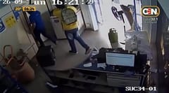 Capturan a hombre captado asaltando en una casa de empeños