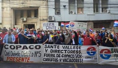Copaco paga aguinaldo tras manifestación de funcionarios