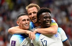 Inglaterra golea y confirma duelo europeo en cuartos 