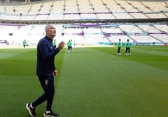 Tite sufre asalto y reclamo por eliminación 