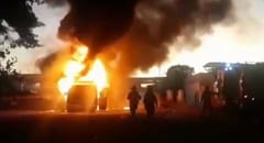 Ómnibus se incendia por completo en Asunción
