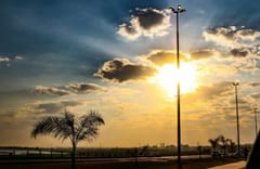 Meteorología advierte sobre un domingo caluroso con chaparrones y tormentas