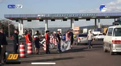 Transportistas se manifiestan en zona del peaje de Ypacaraí