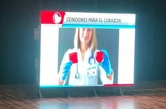 Controversia por manuales de educación sexual en escuelas públicas