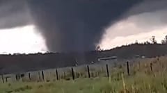 Tornado en Paraguay: Fuerza de la naturaleza arrasa con Mbocayaty del Yhaguy