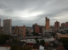 Viernes de clima cálido y lluvias