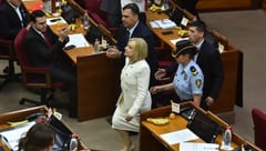 Alicia Pucheta promete “seguridad jurídica” tras juramento