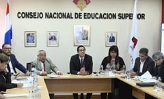 Cambios en control de residencias y prácticas médicas aprobados por el Cones