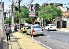 Vecinos de Las Mercedes desafían estacionamiento tarifado