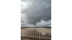 Nube en forma de embudo causa susto en Gran Asunción