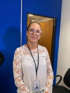 ¡Otra más! Cobra G. 10 millones por asesorar a su padre diputado