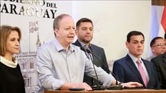 Valdovinos impulsa incentivos a sojeros, Meza pide tributo a grandes empresas