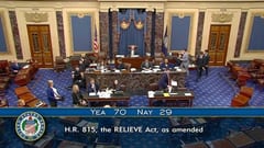 Estados Unidos: Senado aprueba ayuda para Ucrania, futuro incierto en la Cámara