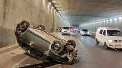 Cuatro sobreviven a vuelco de auto en Villa Elisa
