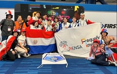 ¡Paraguayos en el podio del Mundial de Robótica!