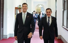 Peña designa nuevos embajadores y prepara viajes a Miami y El Salvador