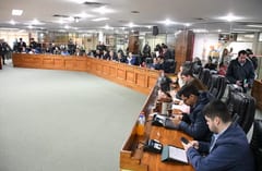 Concejales aprueban millonario préstamo para Nenecho Rodríguez en medio de investigaciones