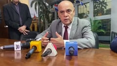 Bachi Núñez debe responder sobre millonaria deuda al Parlasur