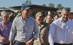 Santiago Peña critica a Mario Abdo y cuestiona su gestión