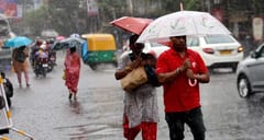 India evacua a millones por la amenaza del ciclón Dana