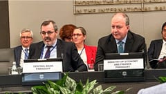 BCP anuncia intervenciones para contener la subida del dólar