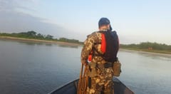 Hallan dos cuerpos de jóvenes desaparecidos en el río Paraguay en zona Villa Hayes