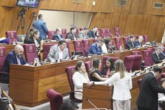 Ex legisladores reciben más de G. 2.500 millones al mes
