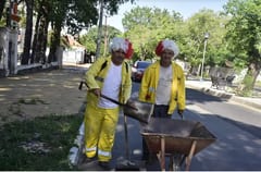 El espíritu albirrojo llena las calles previo al partido