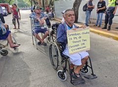 Senado prioriza autoaumentos sobre pensión para discapacitados