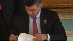 Santiago Peña promulga nueva ley sobre jubilación del IPS