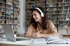 UNA revela preferencia por cursos virtuales en educación superior