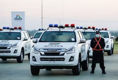 Roban patrullera de la Policía en Asunción