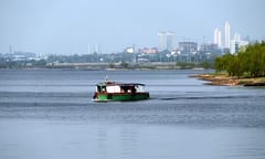Río Paraguay en Asunción se acerca a su nivel normal