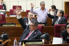 MEF inicia pago de salarios con reajustes y aumentos