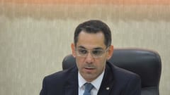 Congreso exige recuperar un millón de dólares robado por Hugo Javier