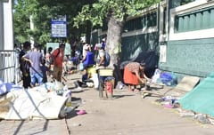 Indígenas regresan al Indi y exigen tierras y asistencia